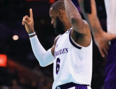 旺财28娱乐-穆古鲁扎回归赛场，败北首场状态亮眼，湖人观众沸腾！的简单介绍