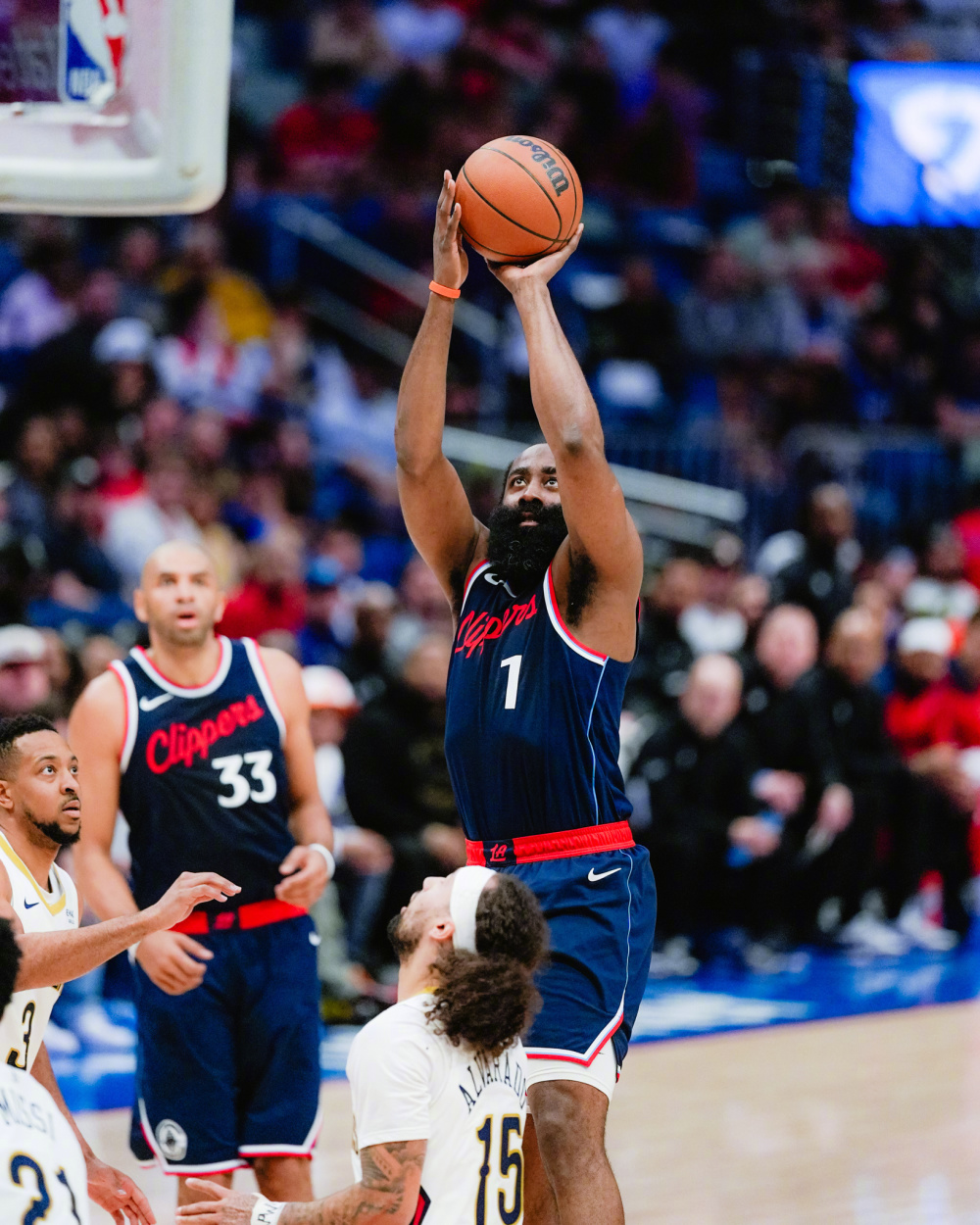 旺财28-爆冷引发热议！，Karsa在快船比赛中重返赛场气势如虹延续(快船队小卡)